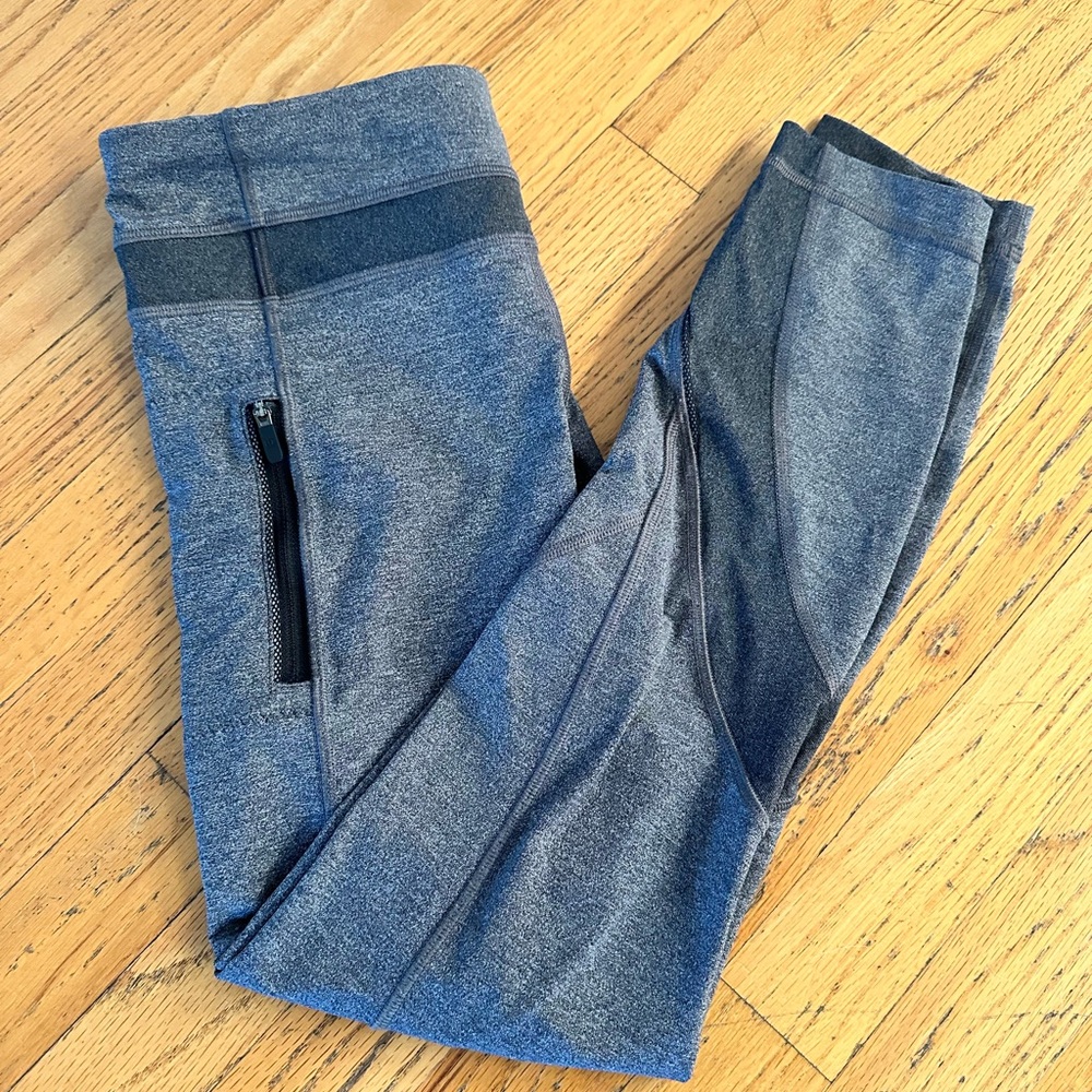 Gray Lululemon leggings size 6